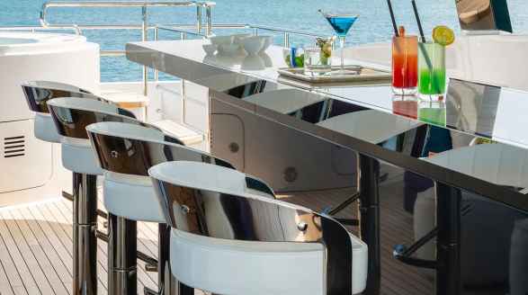 Ela, 50m charter yacht