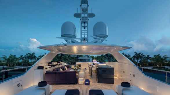 Ela, 50m charter yacht