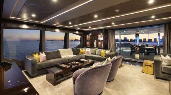 40m motor yacht Sonishi for charter