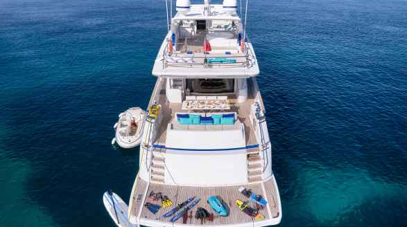 36.9m motor yacht Hakuna Matata for charter