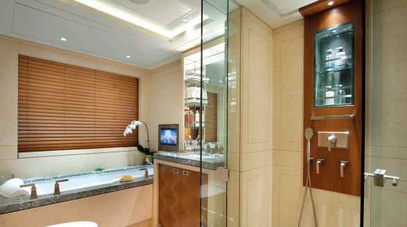 63m motor yacht Lady Britt for charter - ensuite