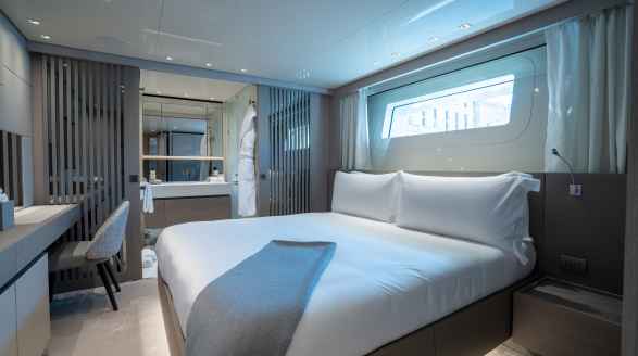 Lance, 38m charter yacht