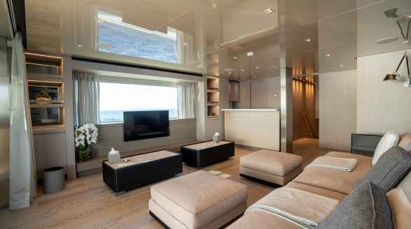 Lance, 38m charter yacht