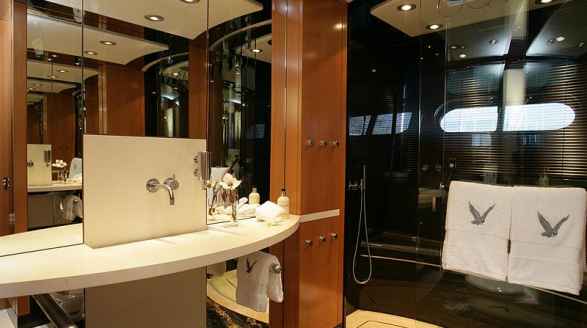 88m Maltese Falcon sailing yacht for charter - master suite ensuite