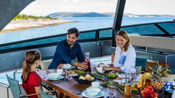 Noor II, 31.1m charter yacht