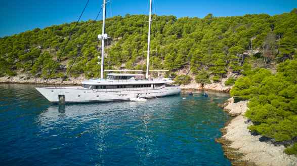 Omnia, 46m charter yacht