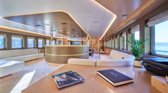 Omnia, 46m charter yacht