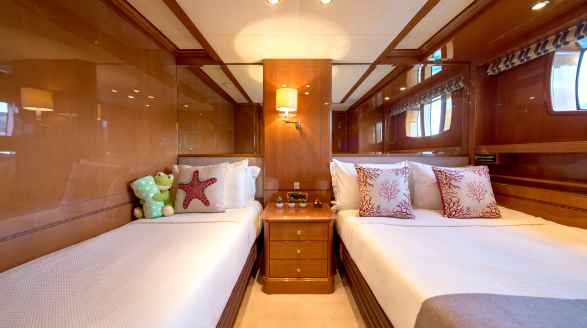 Rebecca V, 25.8m charter yacht - twin cabin