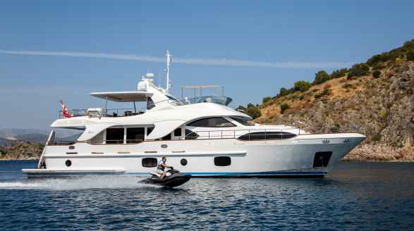 Rebecca V, 25.8m charter yacht - jetskis