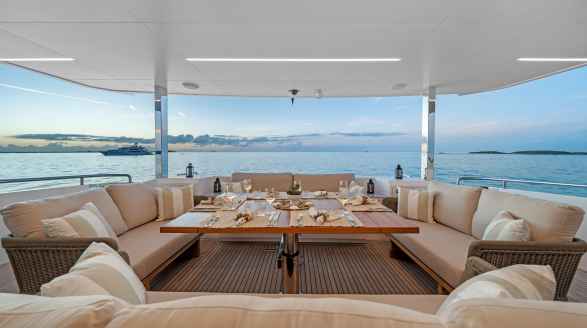 Rio, 27m charter yacht