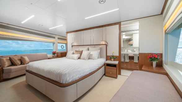 Rio, 27m charter yacht