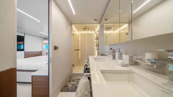 Rio, 27m charter yacht