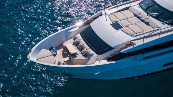 SEVEN, 27.6m charter yacht