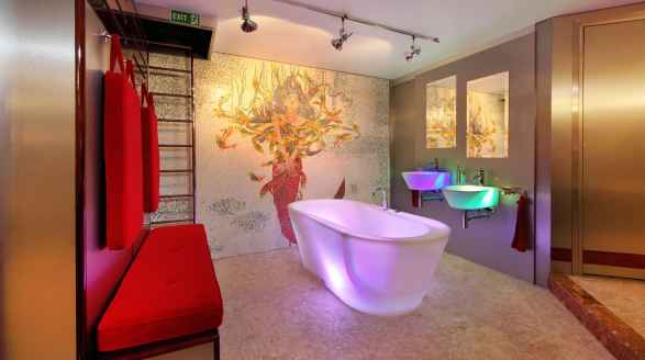 69m superyacht Sherakhan for charter - master suite ensuite