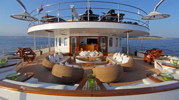 69m superyacht Sherakhan for charter