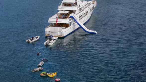 Teleost, 49m charter yacht