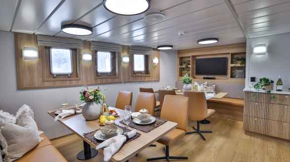 Vikingfjord, 41.8m charter yacht