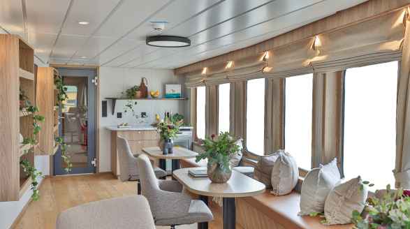 Vikingfjord, 41.8m charter yacht