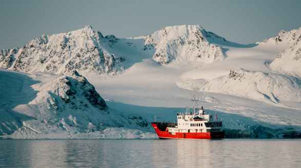 Vikingfjord, 41.8m charter yacht