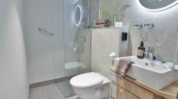 Vikingfjord, 41.8m charter yacht