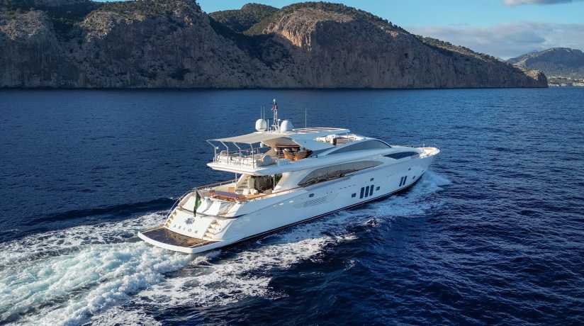 Arion 37.0M (121.4FT) motor yacht