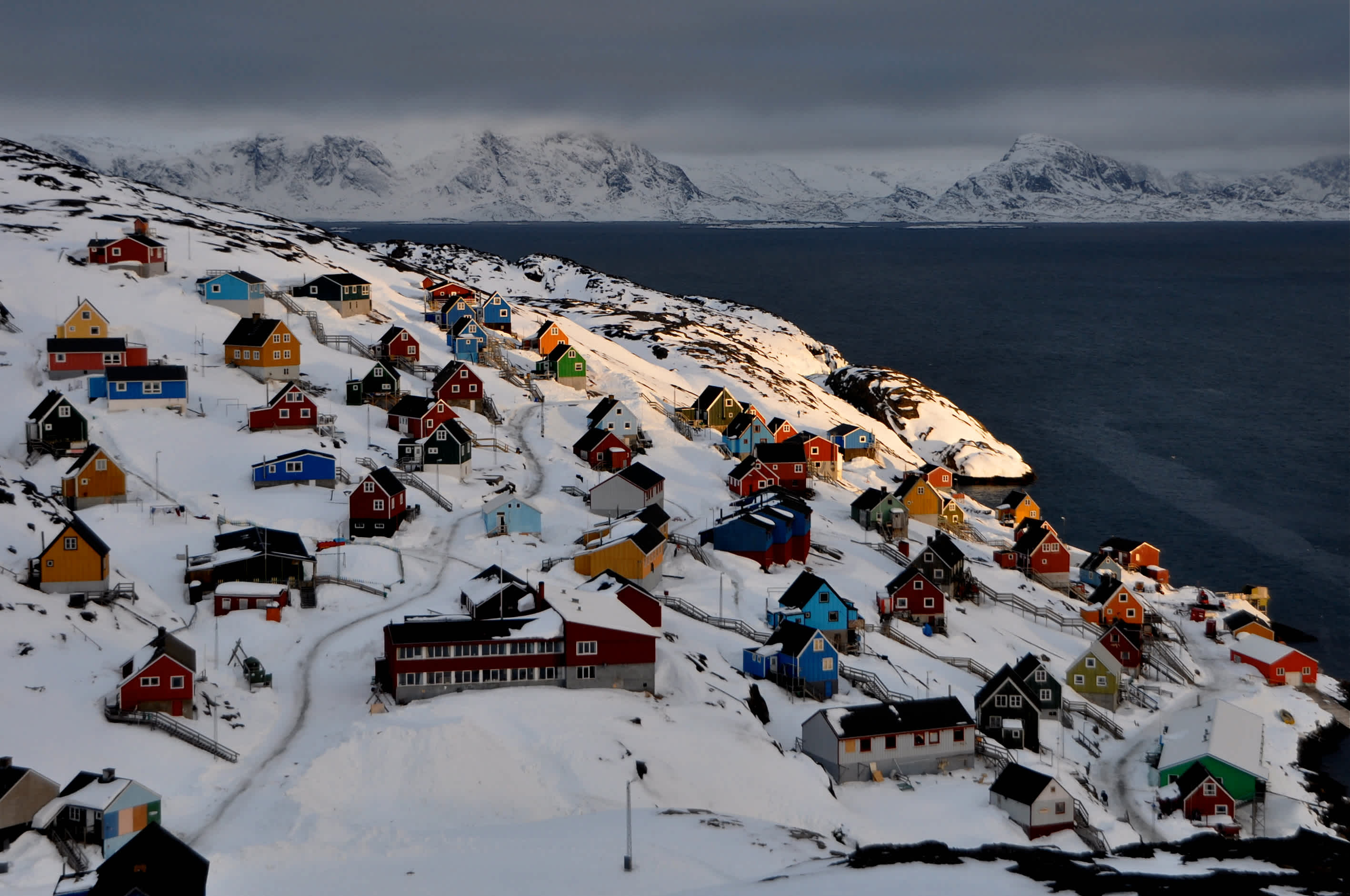 Explorer Yacht Charter Kangaamiut