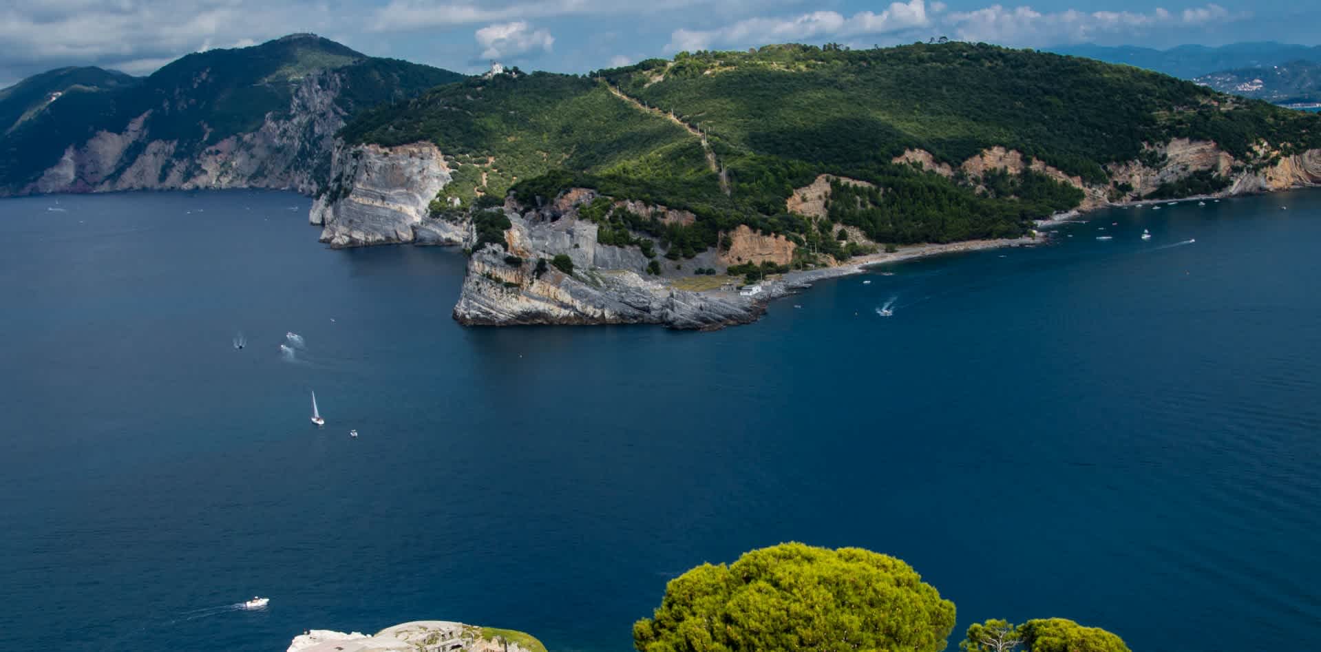 Superyacht Charter Palmeria