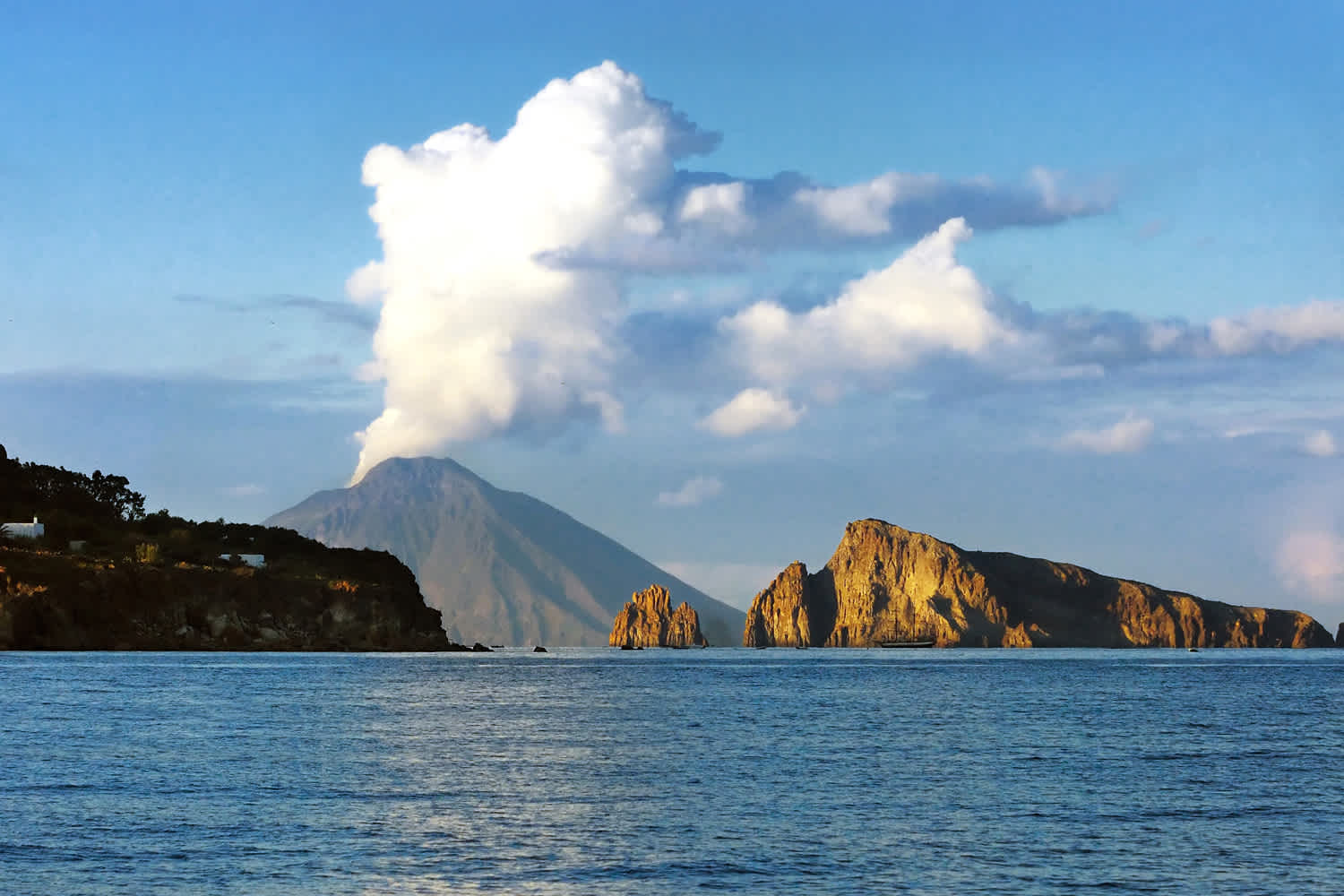 Superyacht charter Stromboli, Sicily