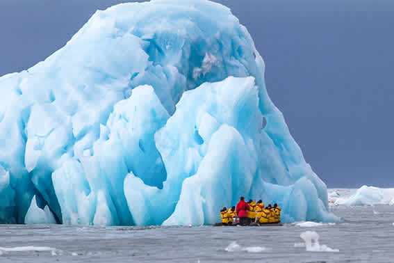 Explorer Yacht Charter Liefdefjorden