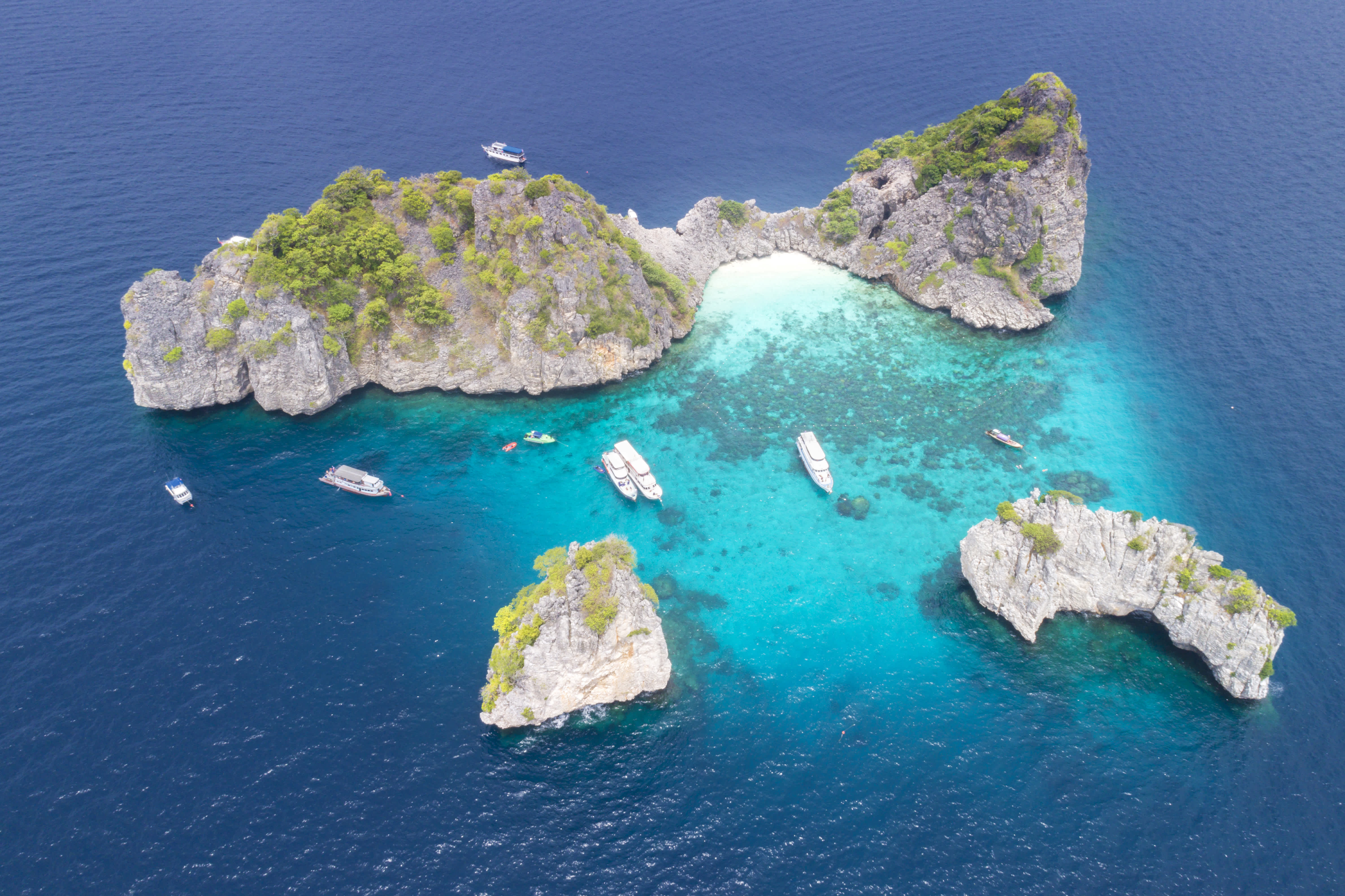 Superyacht Charter Koh Phi Phi Don Islands