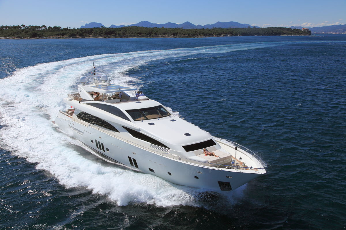 ARION - Couach Yacht Charter - YPI