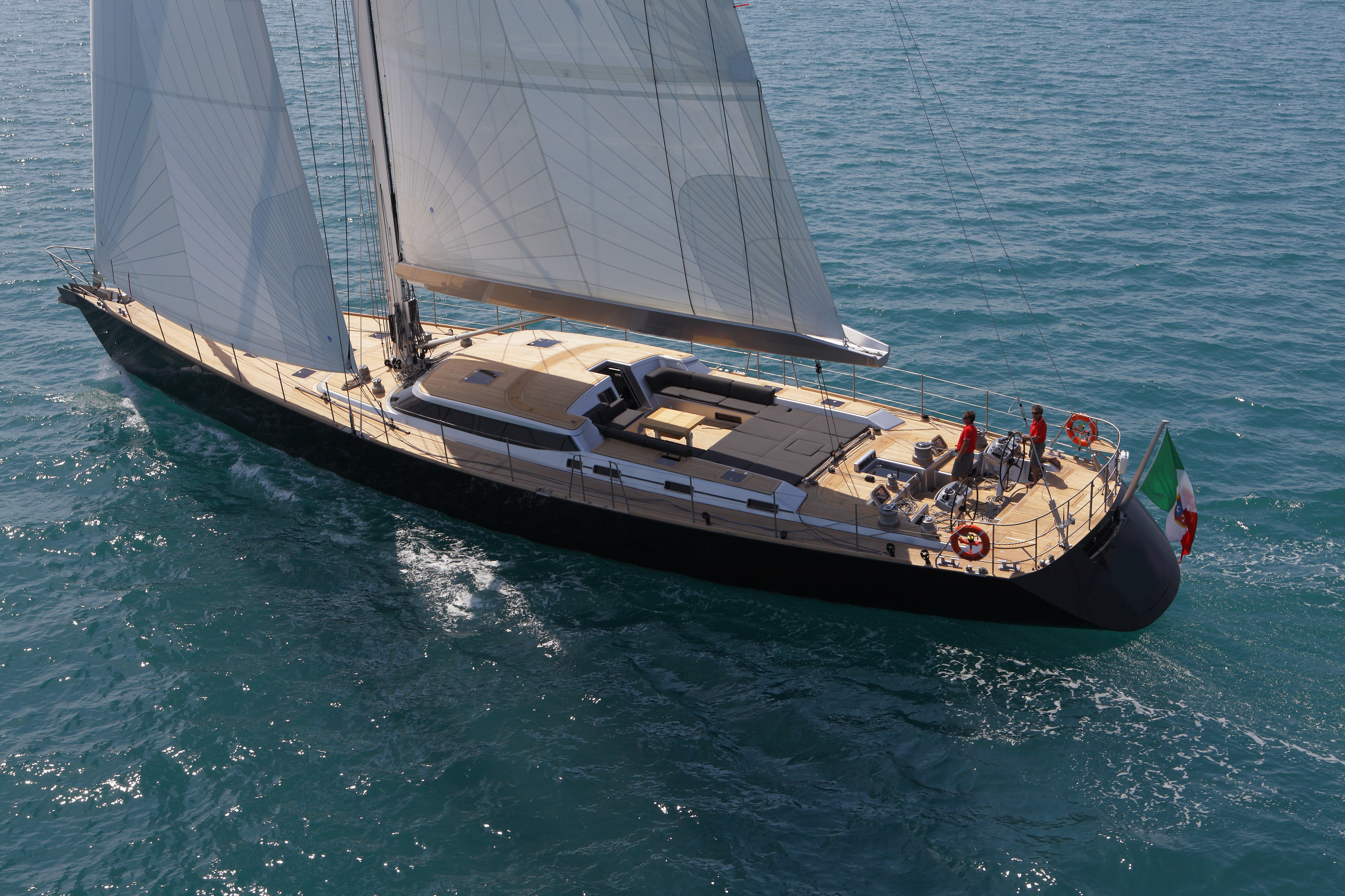 BLACK LION - PERINI NAVI yacht charter - YPI