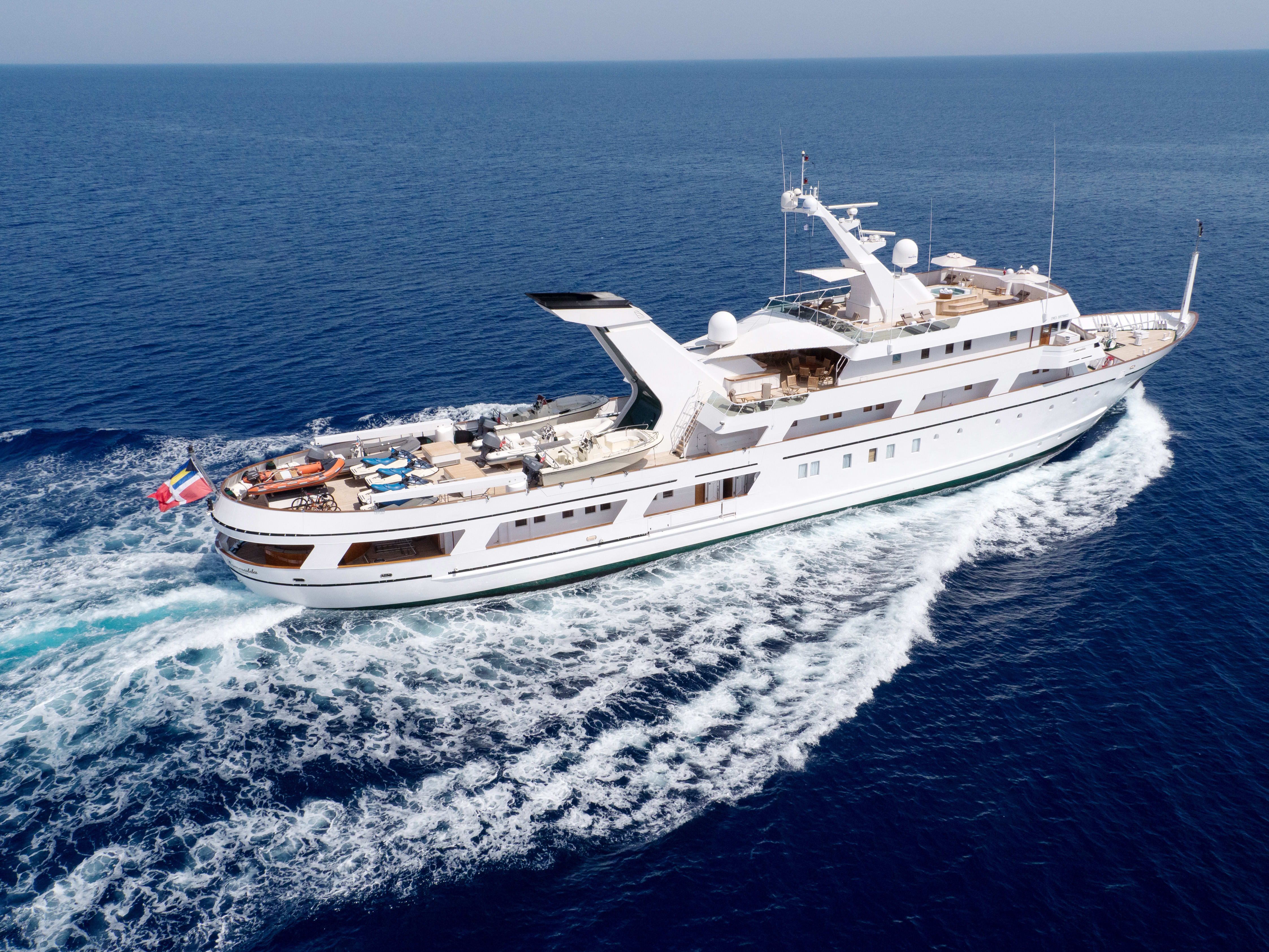 Esmeralda motor yacht for charter 