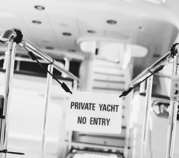 Private yacht no entry sign