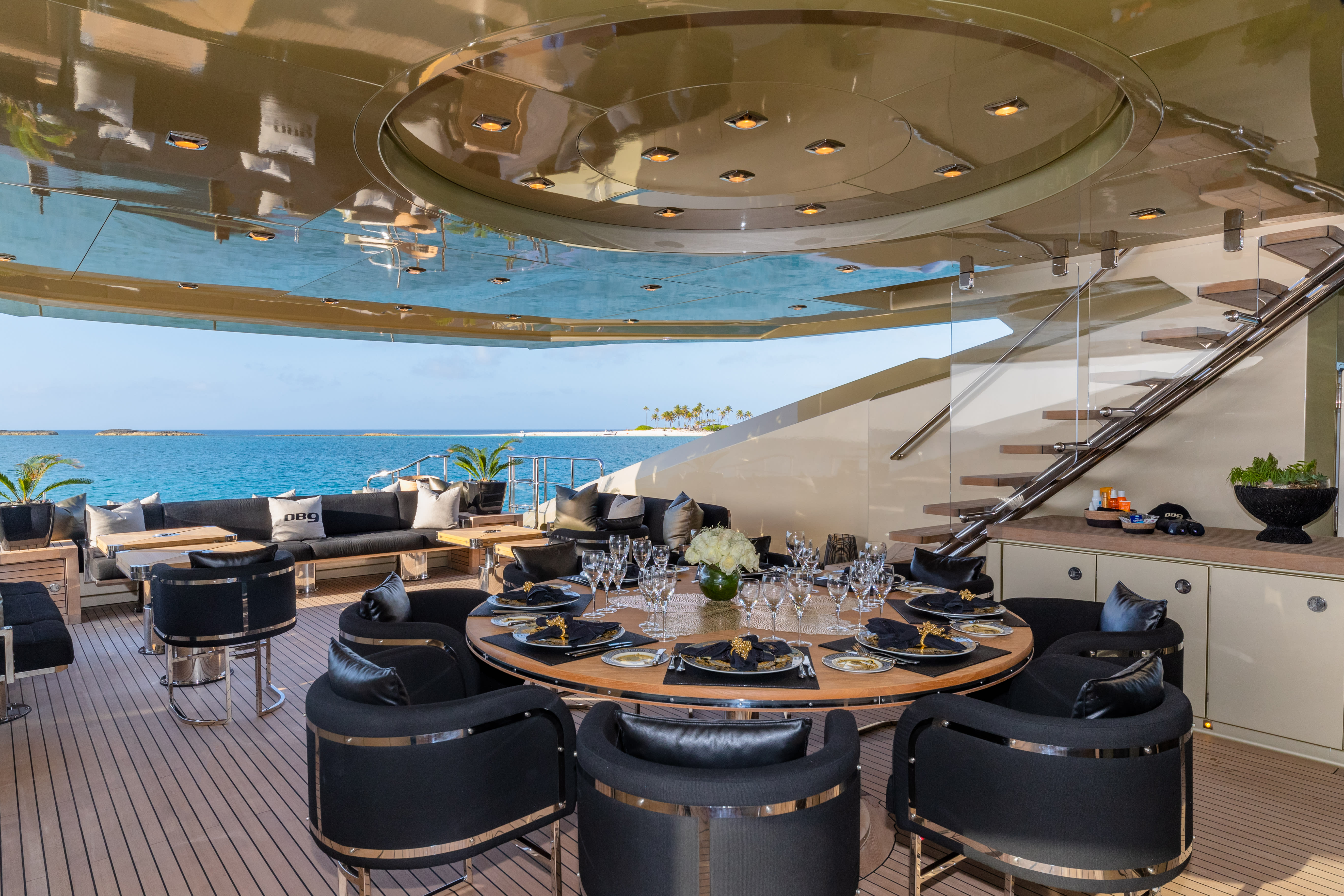 DB9 Outdoor Table - Palmer Johnson Charter Yachts - YPI