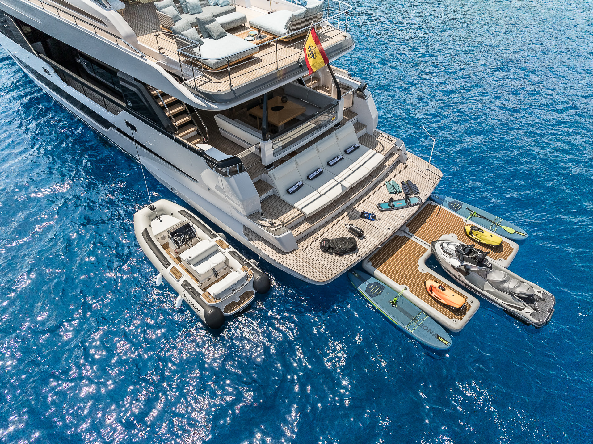 Nailu+ charter yacht - toys