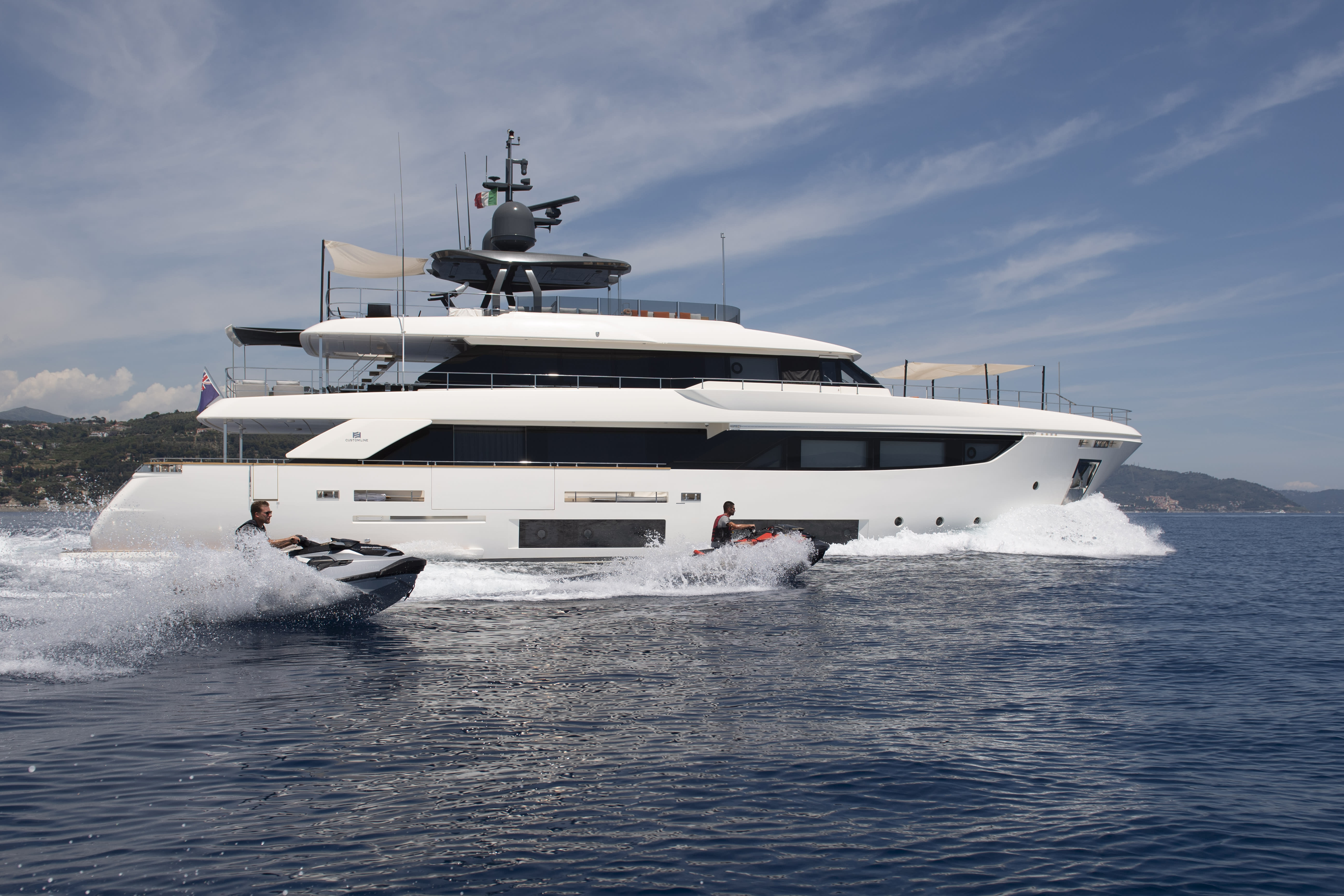 33m Maria Theresa motor yacht for charter