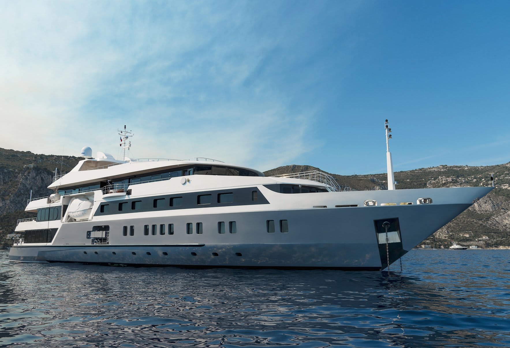 72 meter motor yacht