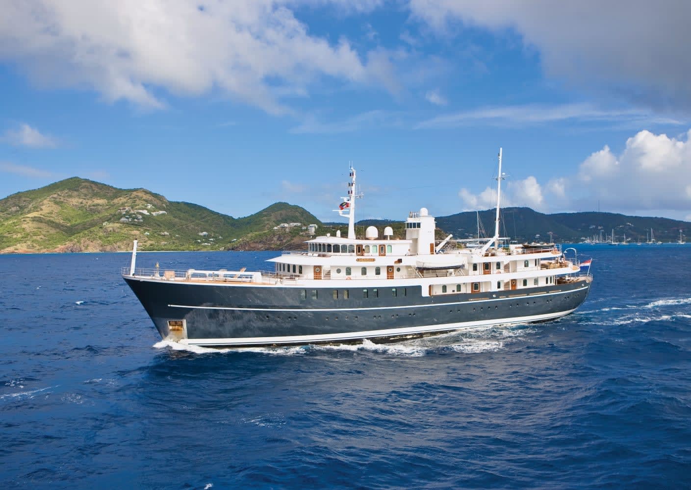 69m superyacht Sherakhan for charter