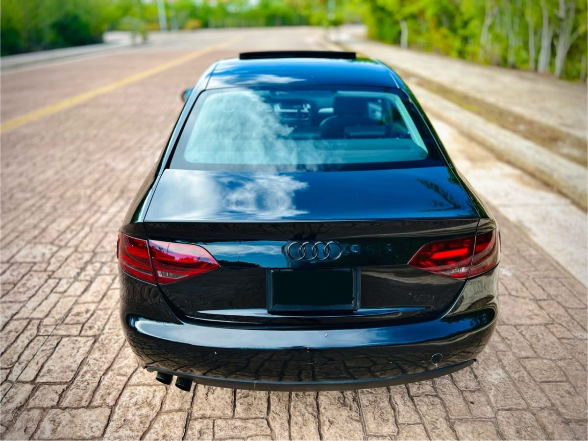 Audi A4 Quattro 2012 Automático — Audio JBL — foto 7