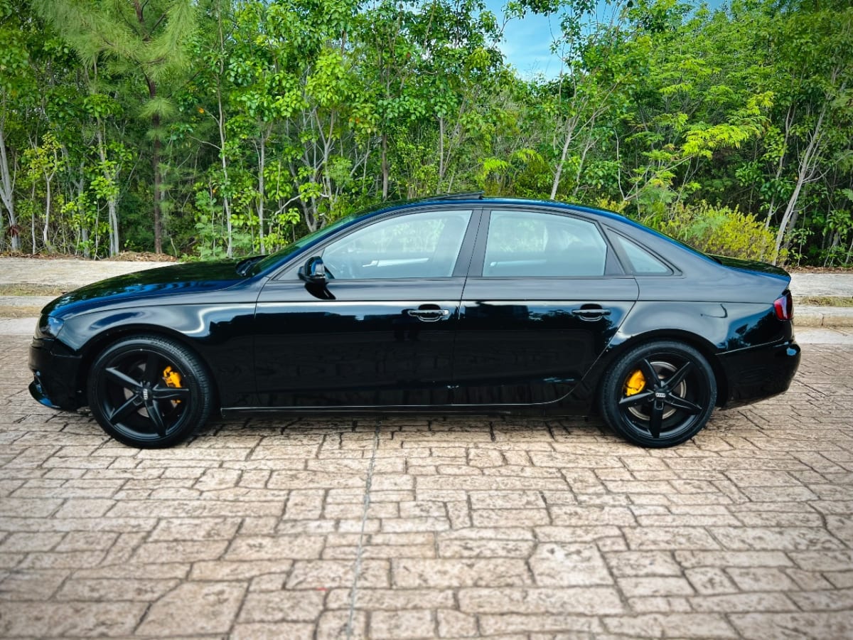 Audi A4 Quattro 2012 Automático — Audio JBL — foto 9