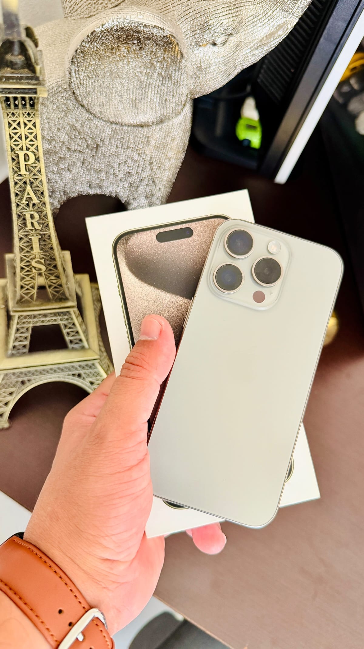 iPhone 15 Pro 256GB Sim Fisico Libre — foto 3