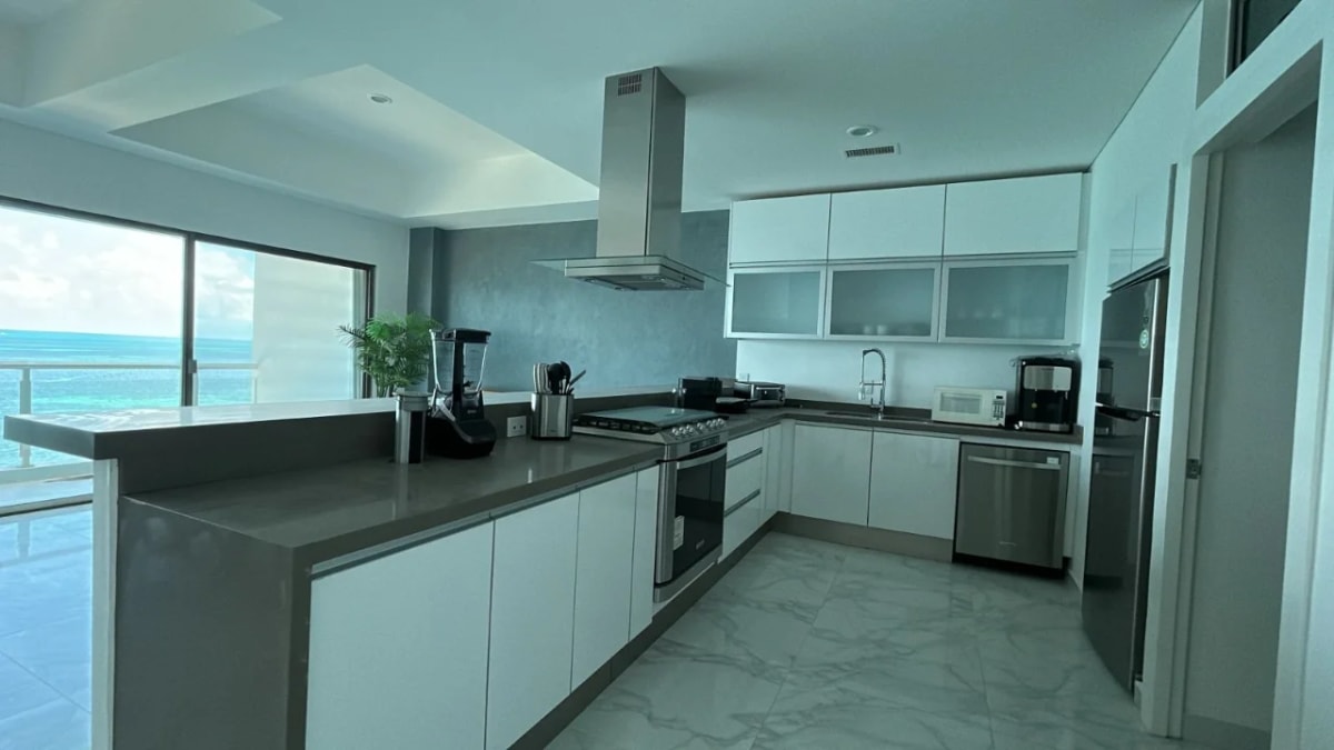 Hermoso departamento con vista al mar recien remodelado 3rec — foto 13