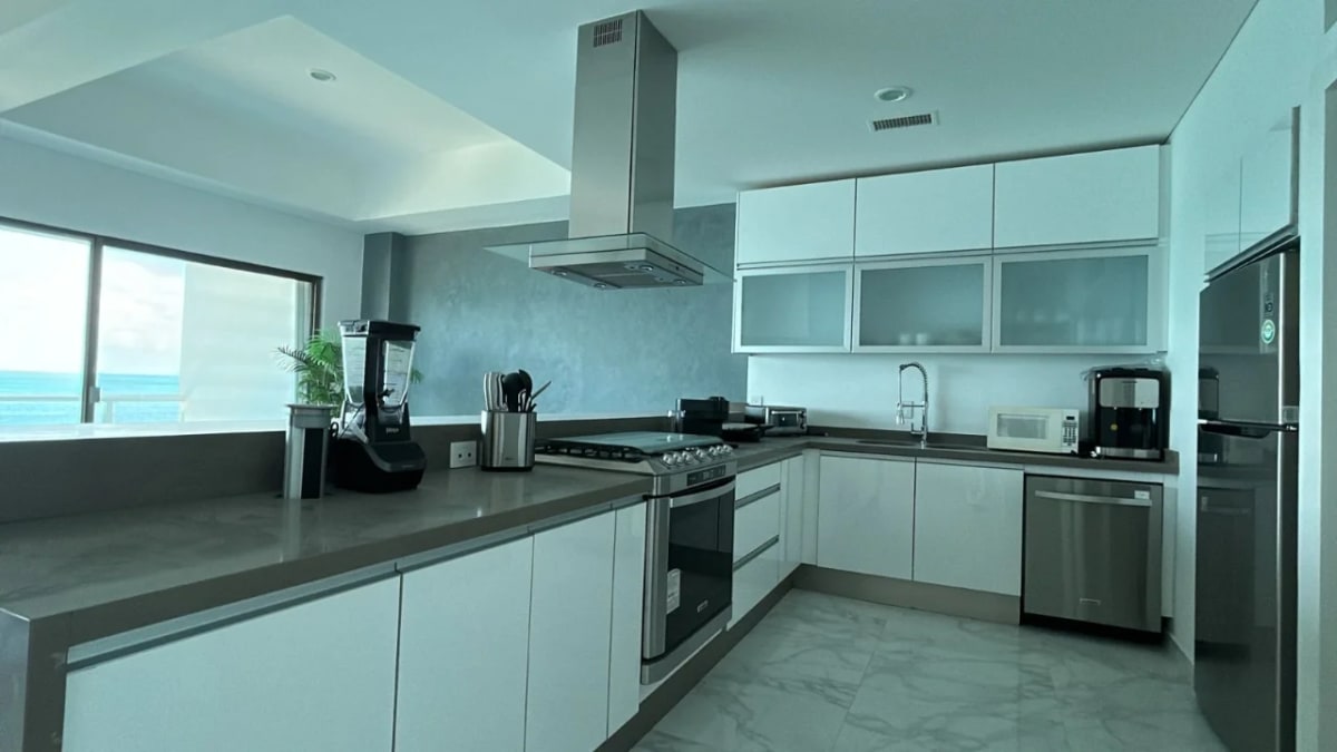Hermoso departamento con vista al mar recien remodelado 3rec — foto 11