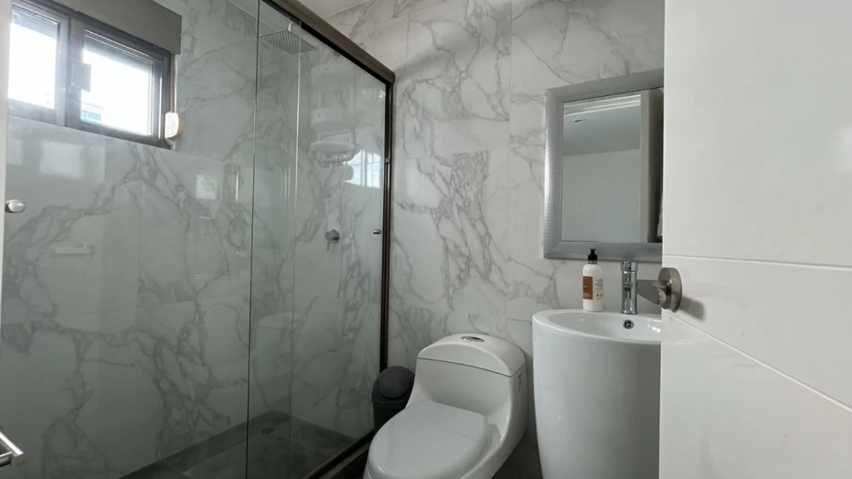 Hermoso departamento con vista al mar recien remodelado 3rec — foto 24