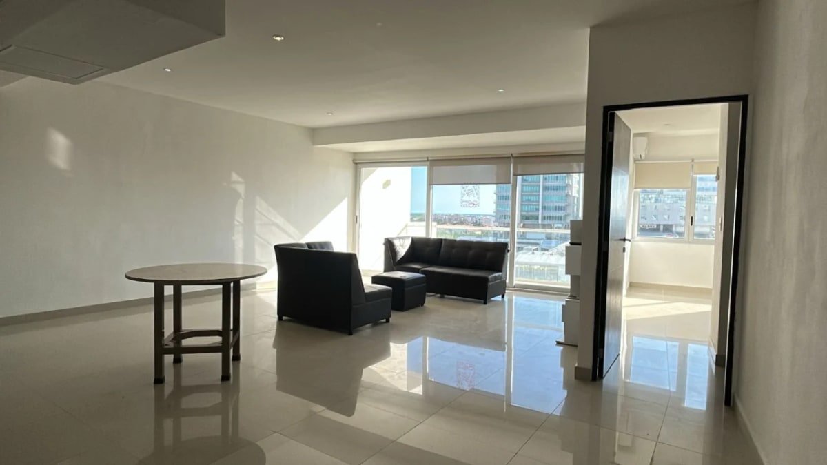 Departamento en venta en Cancún, 2 Rec. 2 Baños — foto 3
