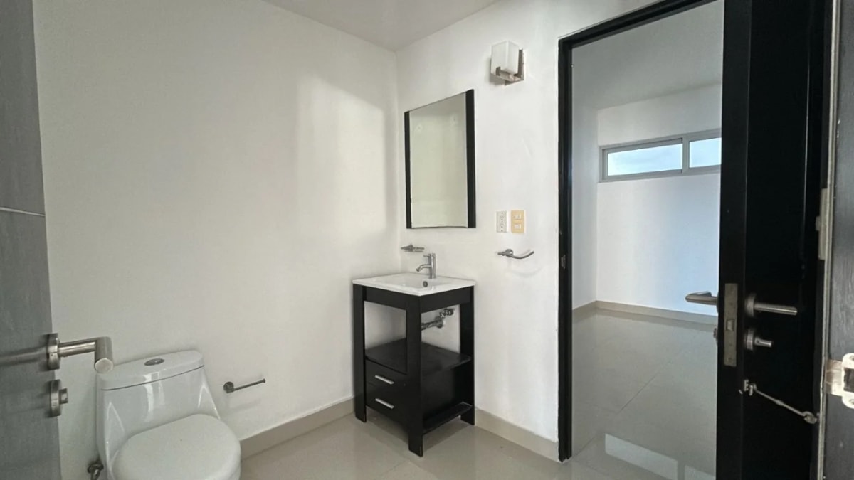 Departamento en venta en Cancún, 2 Rec. 2 Baños — foto 10