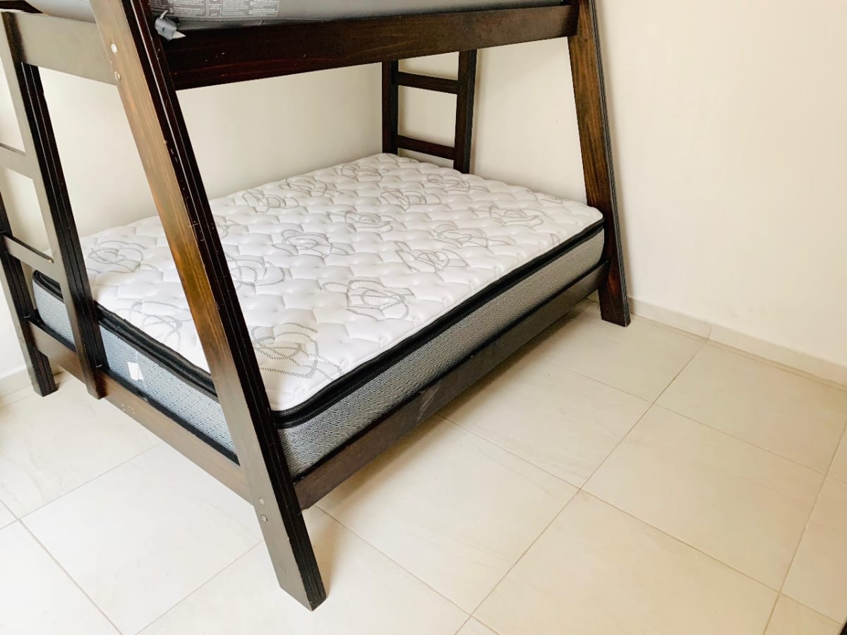 Casa 4 Recámaras 3 Baños en Cancún, Frente a Plaza — foto 12