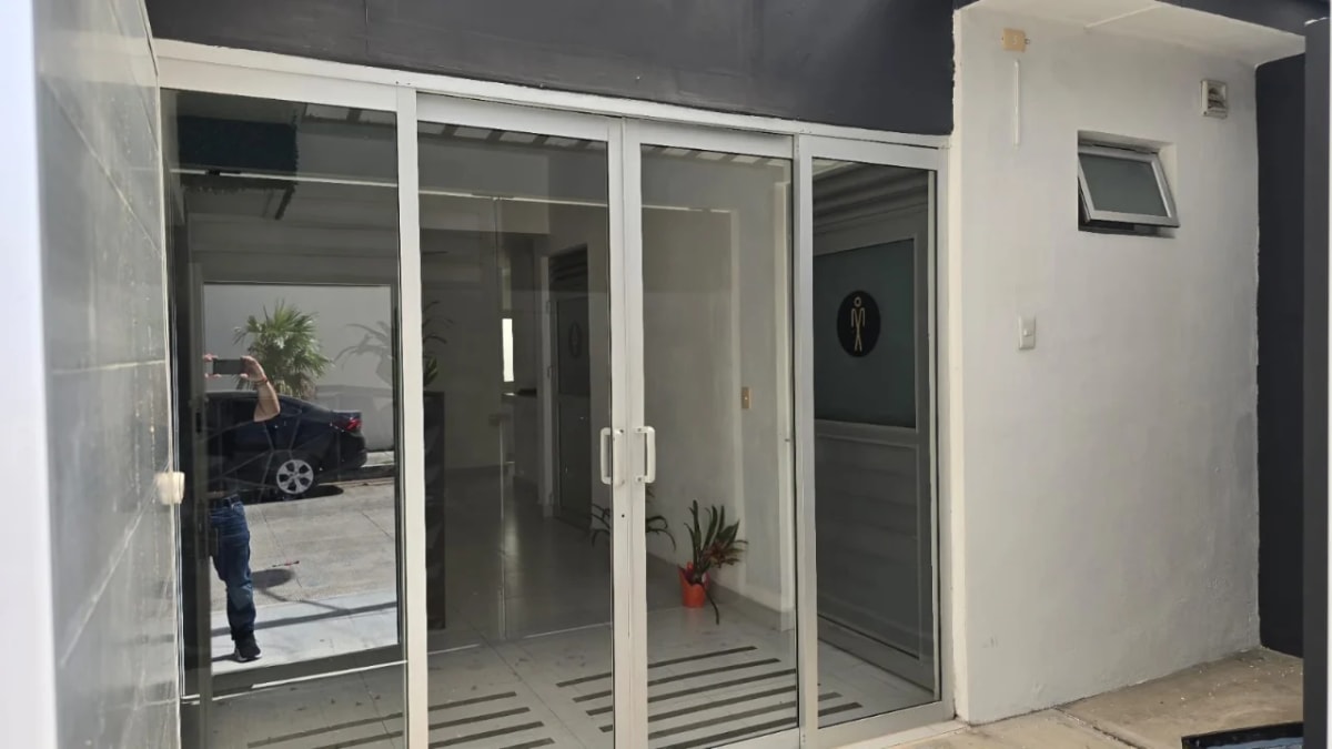 Clínica con Alberca en Renta en Cancún — foto 4