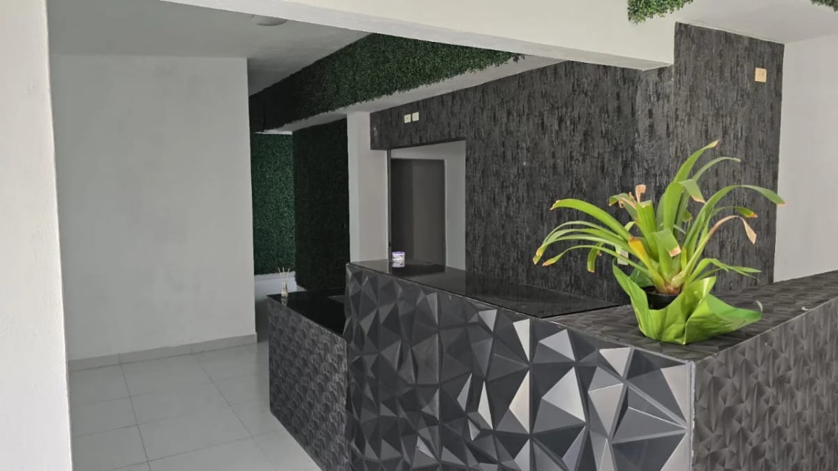 Clínica con Alberca en Renta en Cancún — foto 7